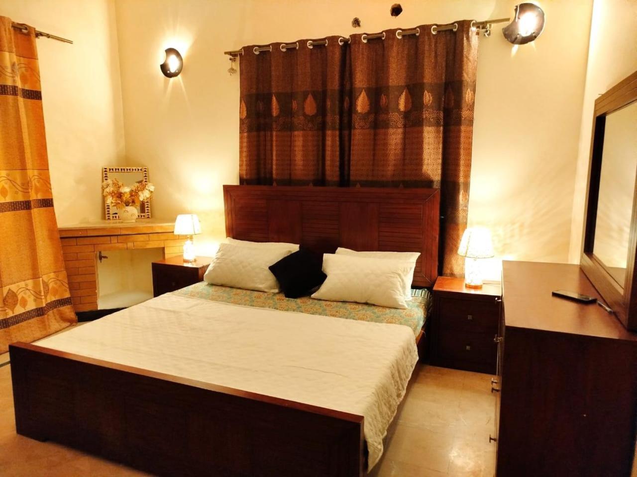 Royal Residential Hotel Islamabad Ngoại thất bức ảnh